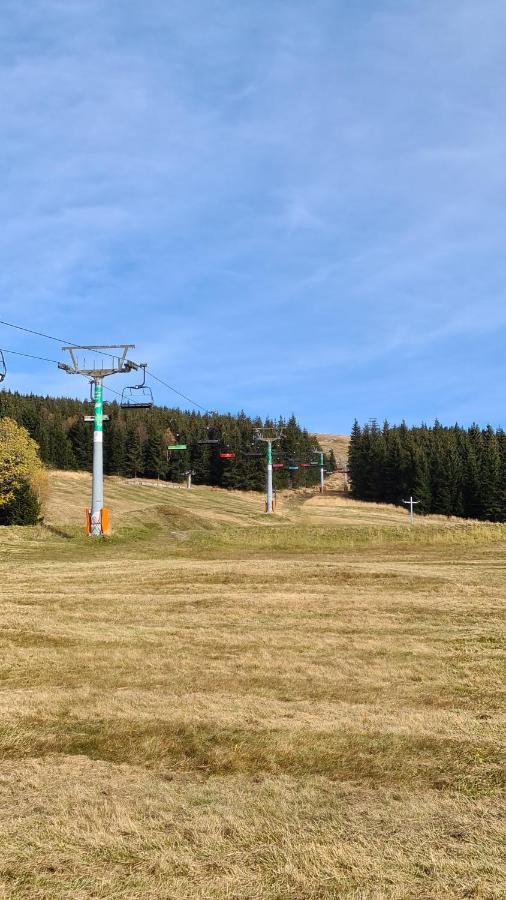 Horni Misecky - Apartman M20 Bagian luar foto
